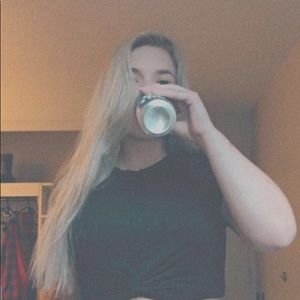 Meet your Posher, Avery